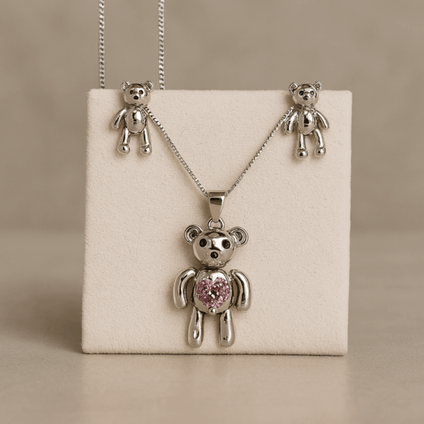 Set “Osito de Amor” – Plateado Brillante & Corazón Rosa